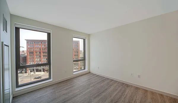 $5,705 | 1 Canal Street, Unit 725, Boston, MA 02114