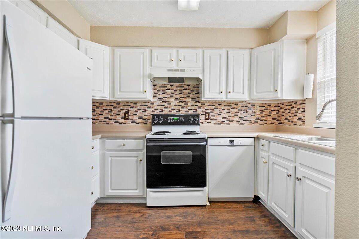 4915 Baymeadows Road, Unit 13D Jacksonville, FL 32217 - Photo 19 of 46 33-4915 Baymeadows Rd (33)