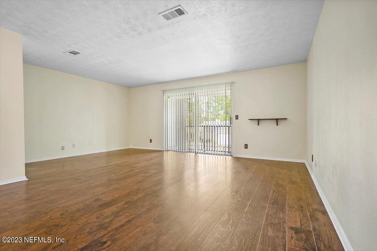 4915 Baymeadows Road, Unit 13D Jacksonville, FL 32217 - Photo 27 of 46 41-4915 Baymeadows Rd (41)