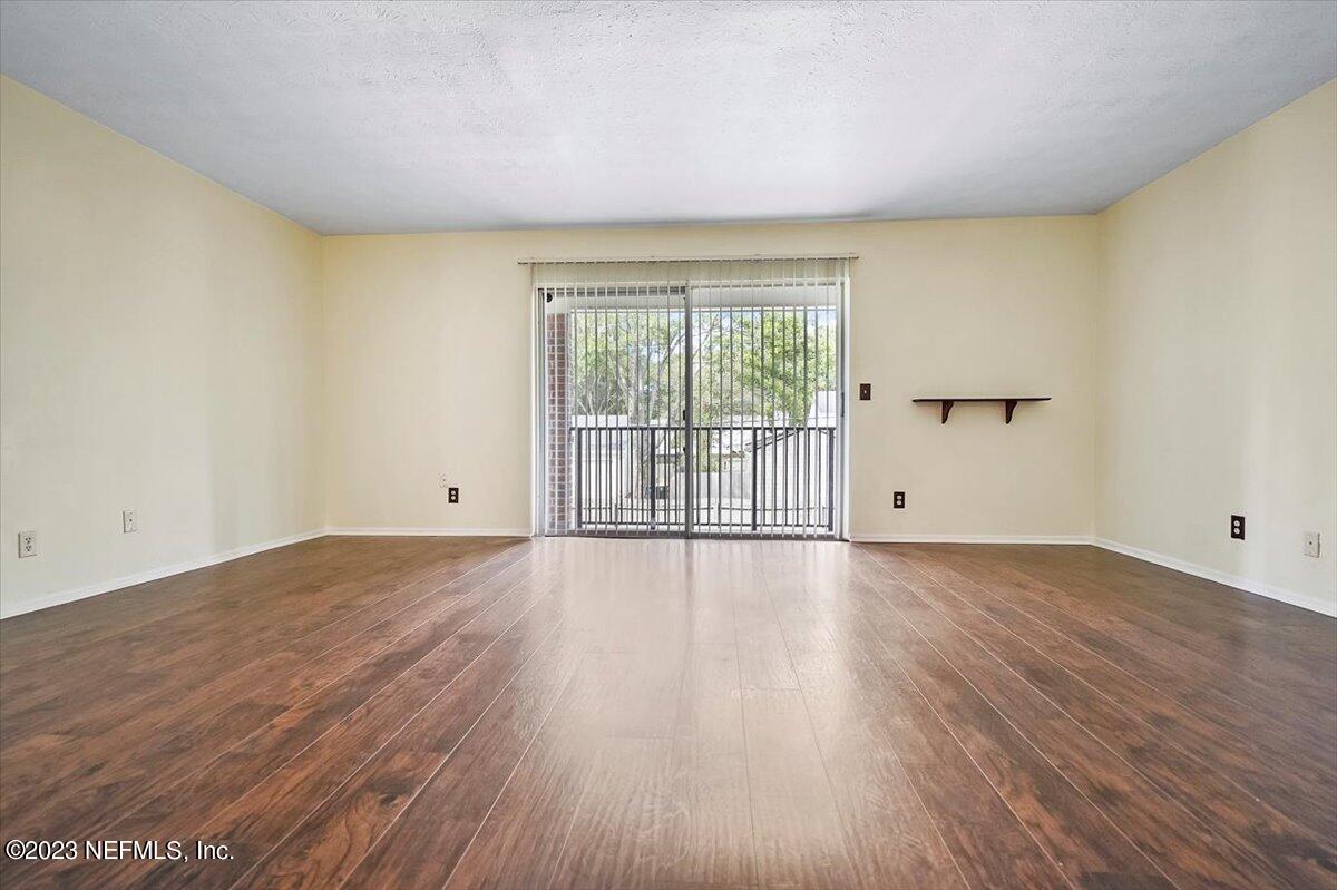 4915 Baymeadows Road, Unit 13D Jacksonville, FL 32217 - Photo 30 of 46 36-4915 Baymeadows Rd (36)