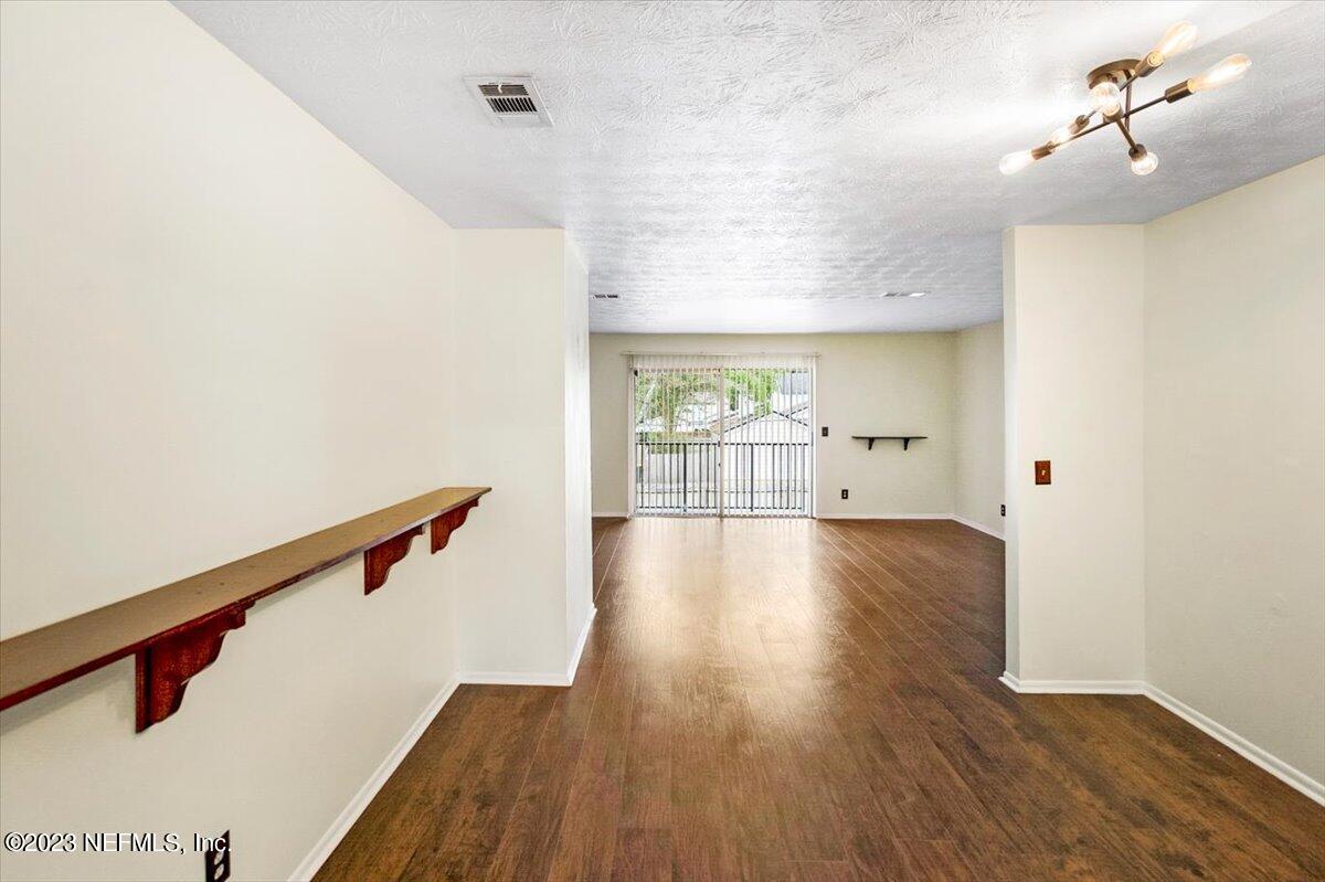 4915 Baymeadows Road, Unit 13D Jacksonville, FL 32217 - Photo 4 of 46 09-4915 Baymeadows Rd (9)