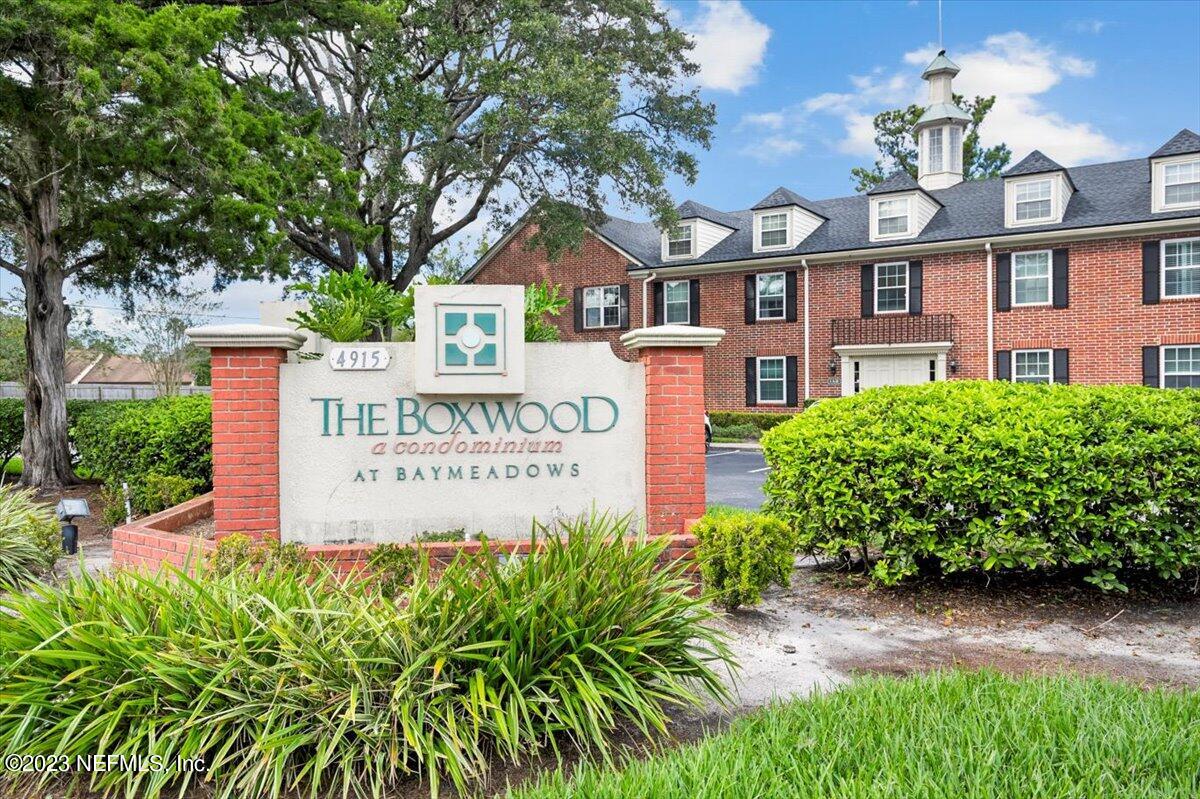4915 Baymeadows Road, Unit 13D Jacksonville, FL 32217 - Photo 46 of 46 01-The Boxwood at Baymeadows Amenity (1)