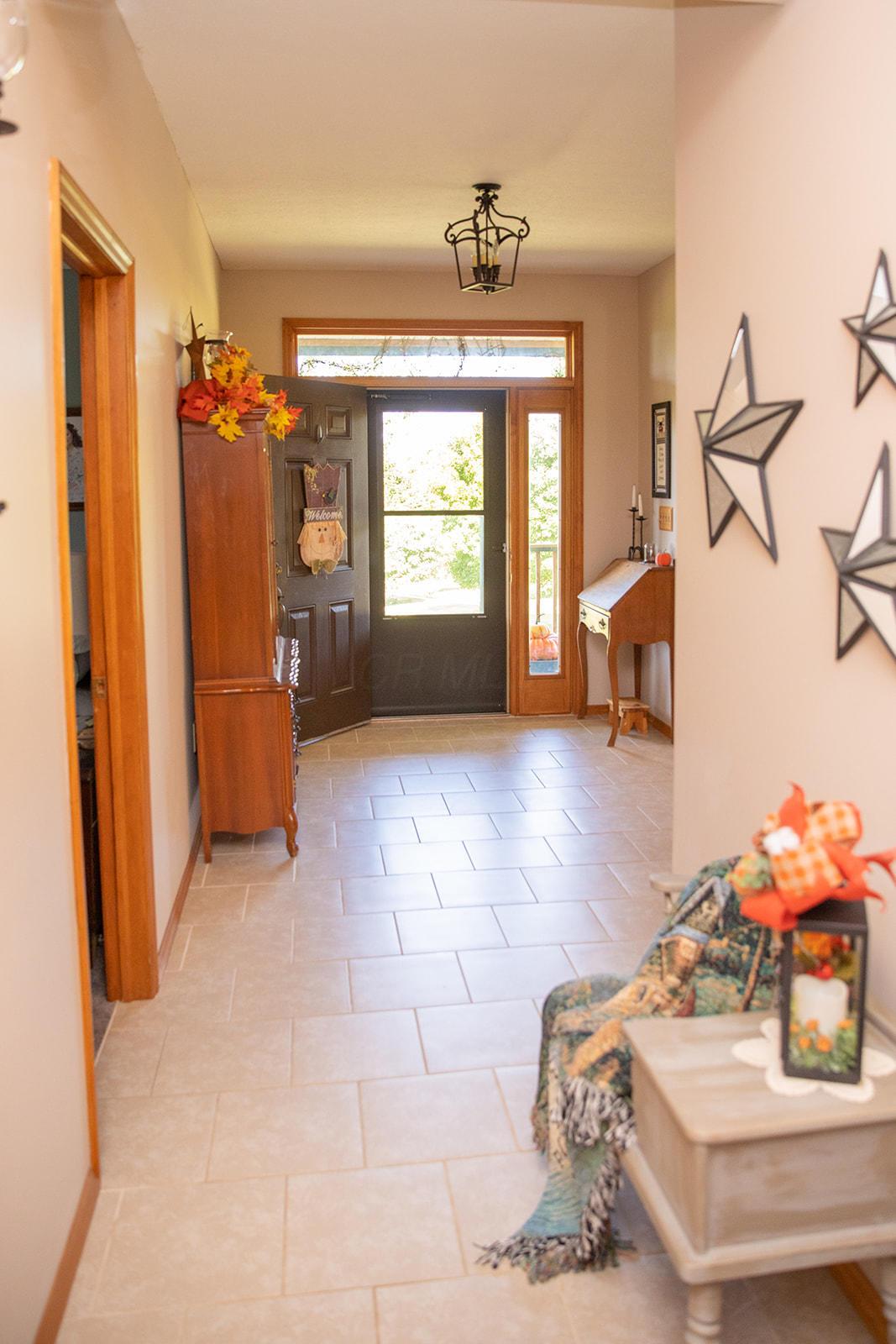 6673 Coonpath Road Northeast Lancaster, OH 43130 - Photo 4 of 28