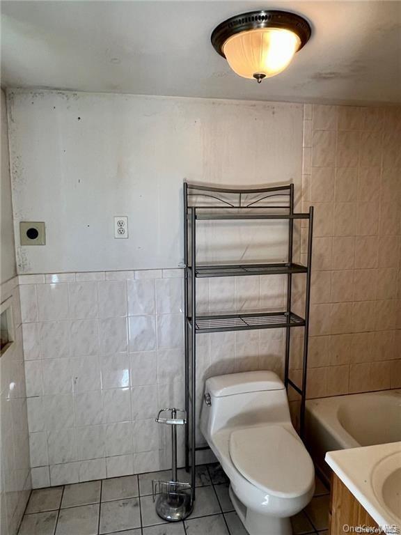 22 Kelly Hill Road, Unit 3 Otisville, NY 10963 - Photo 10 of 16 a bathroom with a toilet and a sink