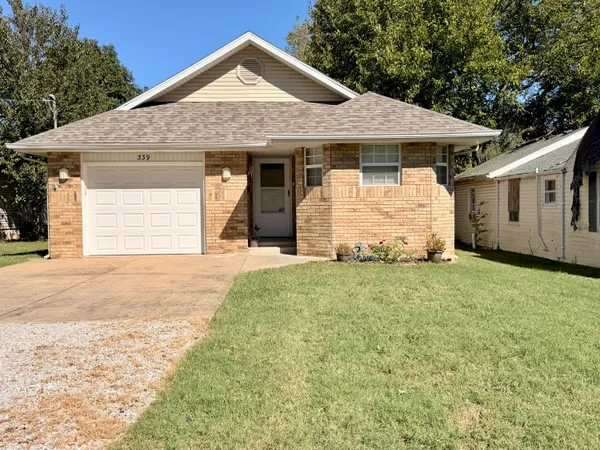 $224,900 | 339 West Olive Street, Republic, MO 65738