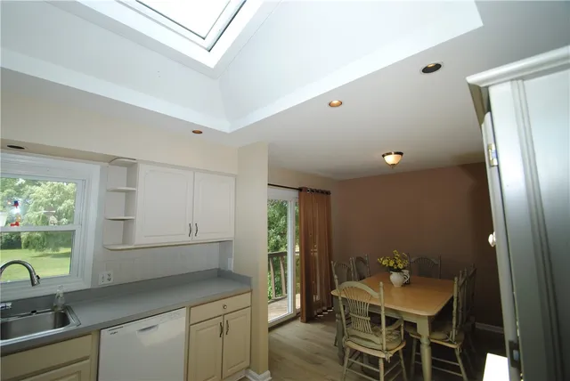 $265,000 | 1247 Middle Road, Henrietta, NY 14543