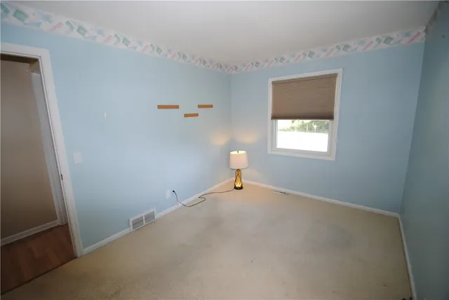 $265,000 | 1247 Middle Road, Henrietta, NY 14543