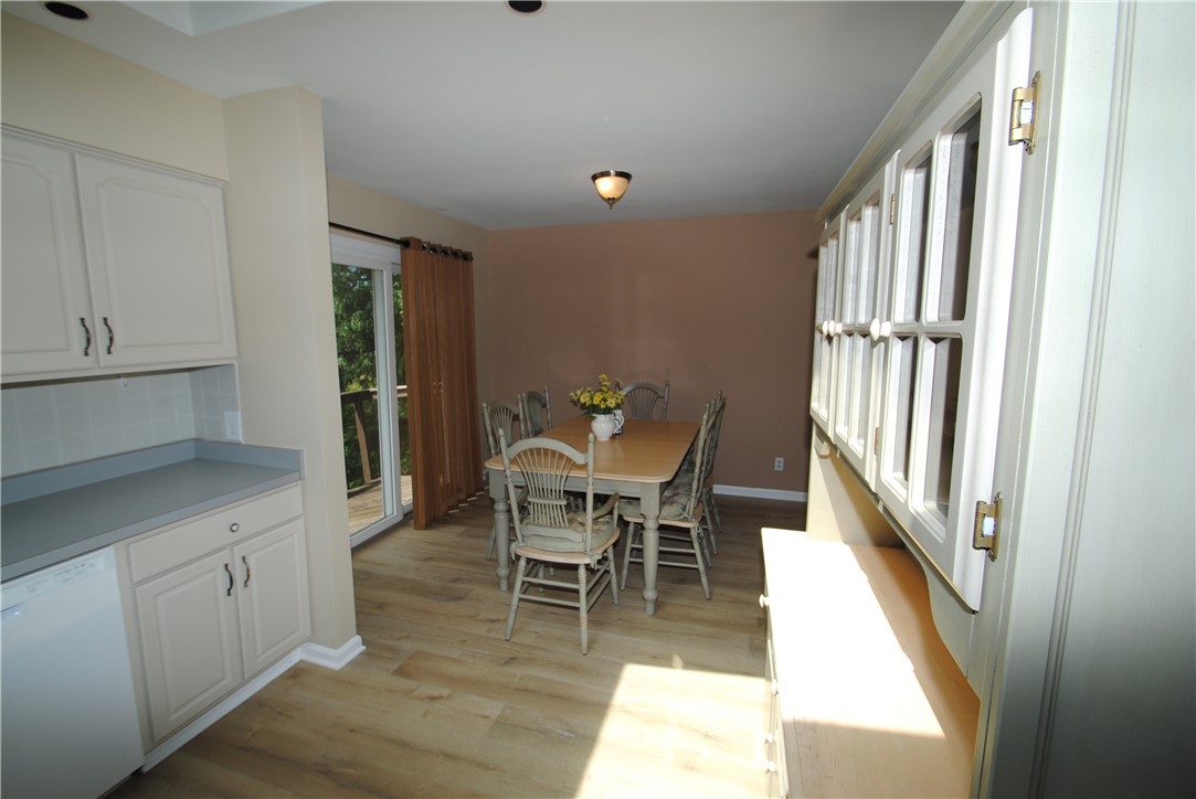 1247 Middle Road Henrietta, NY 14543 - Photo 24 of 35