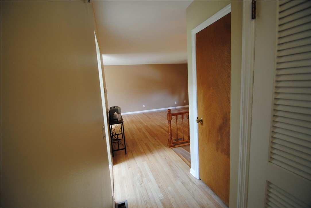 1247 Middle Road Henrietta, NY 14543 - Photo 27 of 35