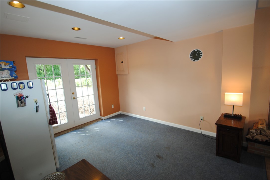 1247 Middle Road Henrietta, NY 14543 - Photo 28 of 35