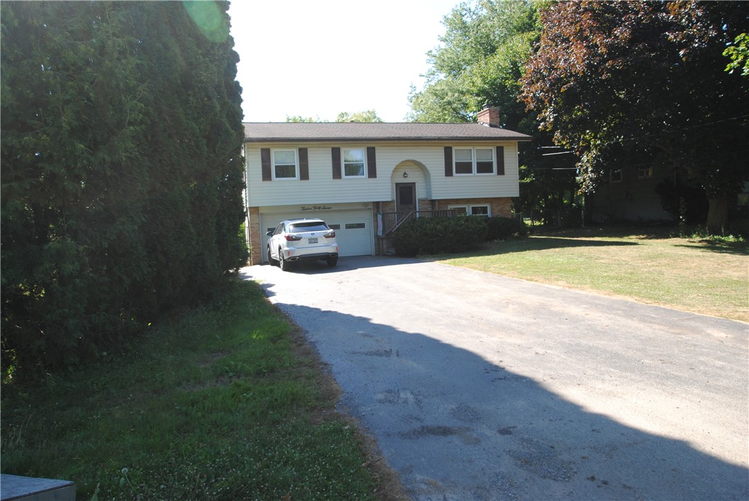 1247 Middle Road Henrietta, NY 14543 - Photo 3 of 35