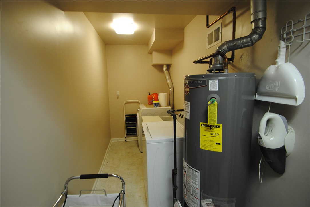 1247 Middle Road Henrietta, NY 14543 - Photo 31 of 35