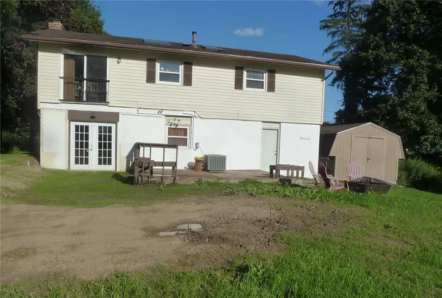 $265,000 | 1247 Middle Road, Henrietta, NY 14543