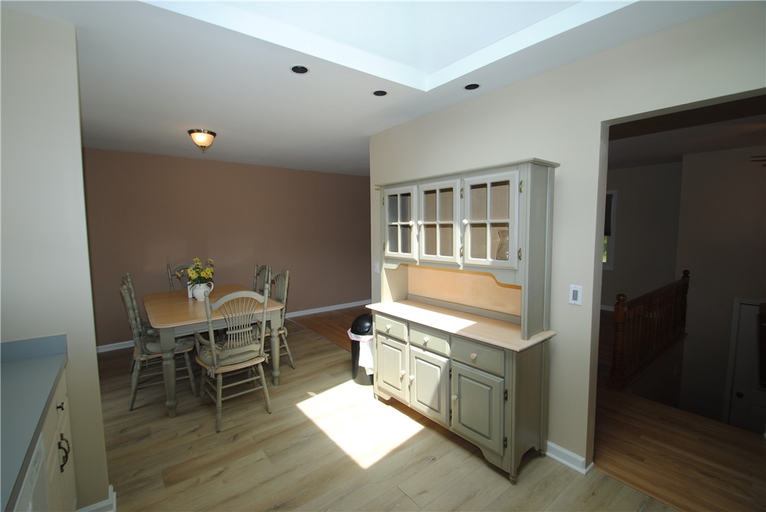 1247 Middle Road Henrietta, NY 14543 - Photo 4 of 35