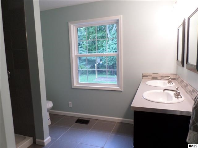 3423 Vrooman Road Jackson, MI 49201 - Photo 13 of 17 Photo 13
