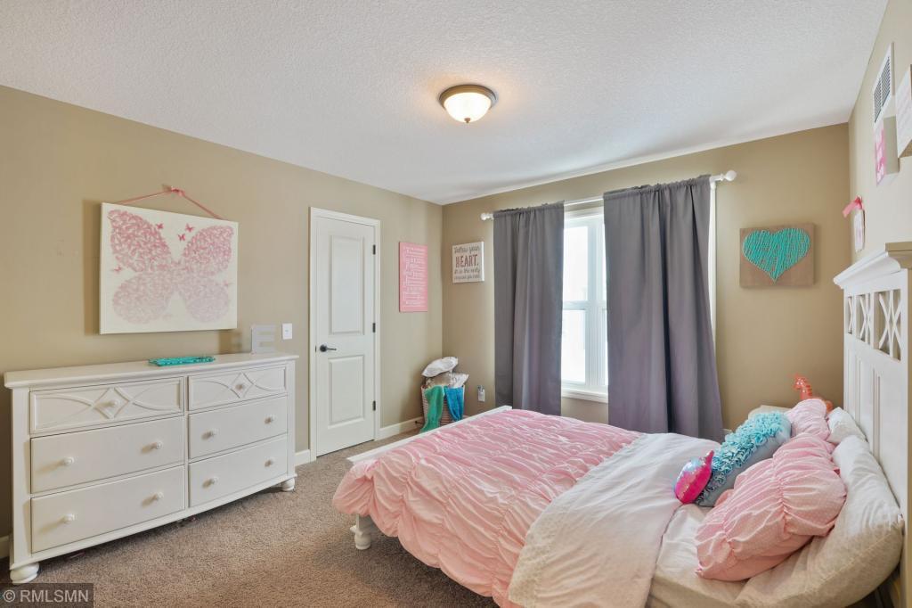 225 Lakeview Road East Chanhassen, MN 55317 - Photo 10 of 18 Gallery Image 10