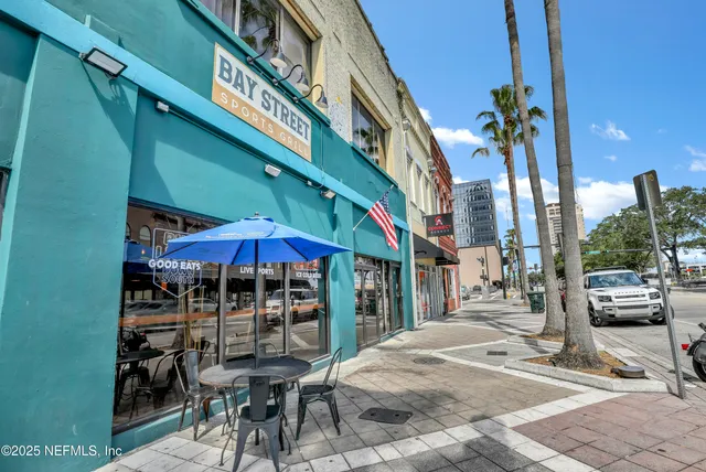 a close up of a street sign