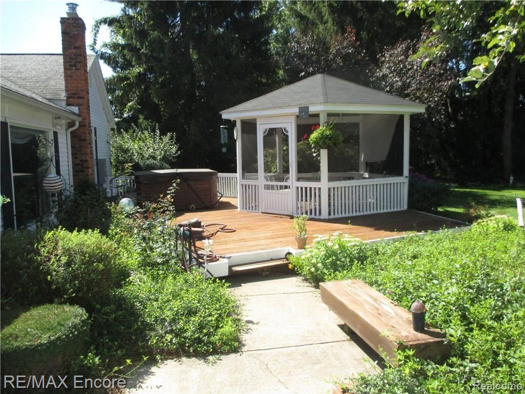 5196 Aintree Road Rochester, MI 48306 - Photo 30 of 37 35.JPG