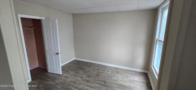 a close view of sink