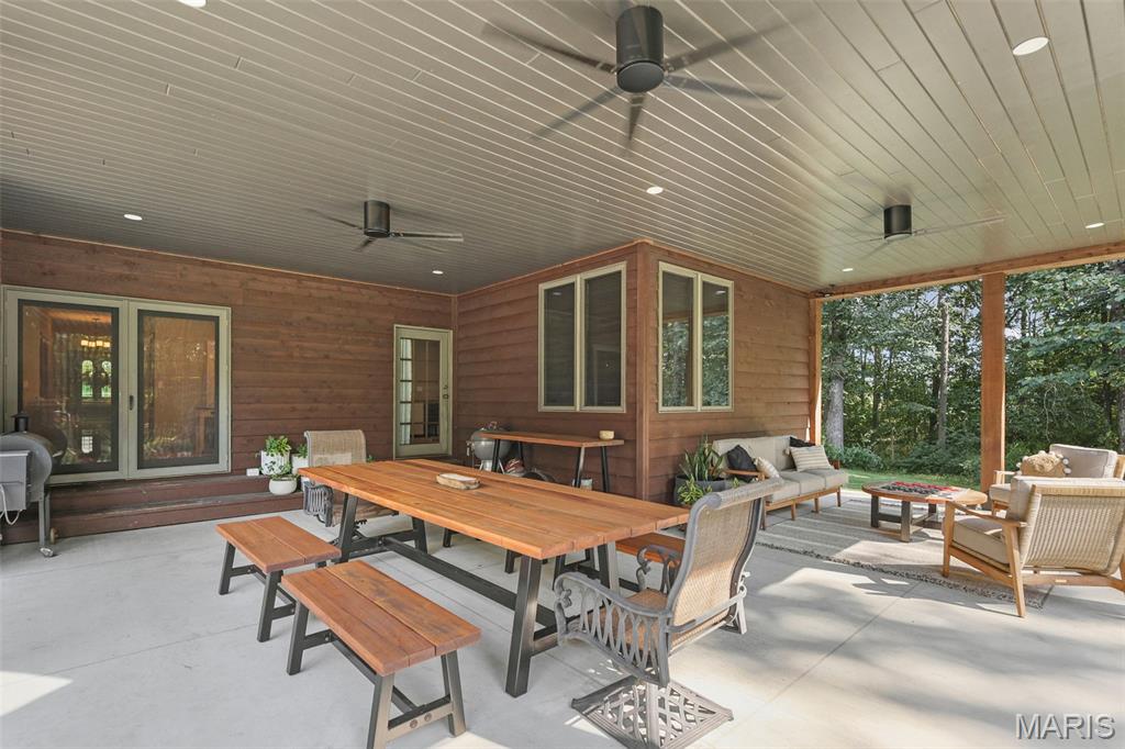 8539 Beaucoup Township Road Ashley, IL 62808 - Photo 13 of 70 Gallery Image 13