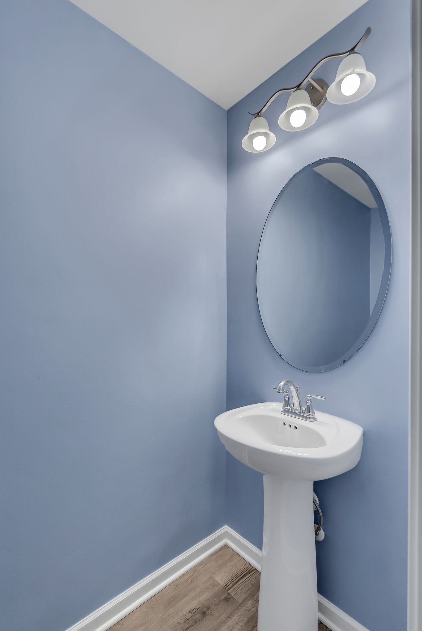 427 Tristan Way Spring Hill Spring Hill, TN 37174 - Photo 18 of 41 a bathroom with a sink and mirror