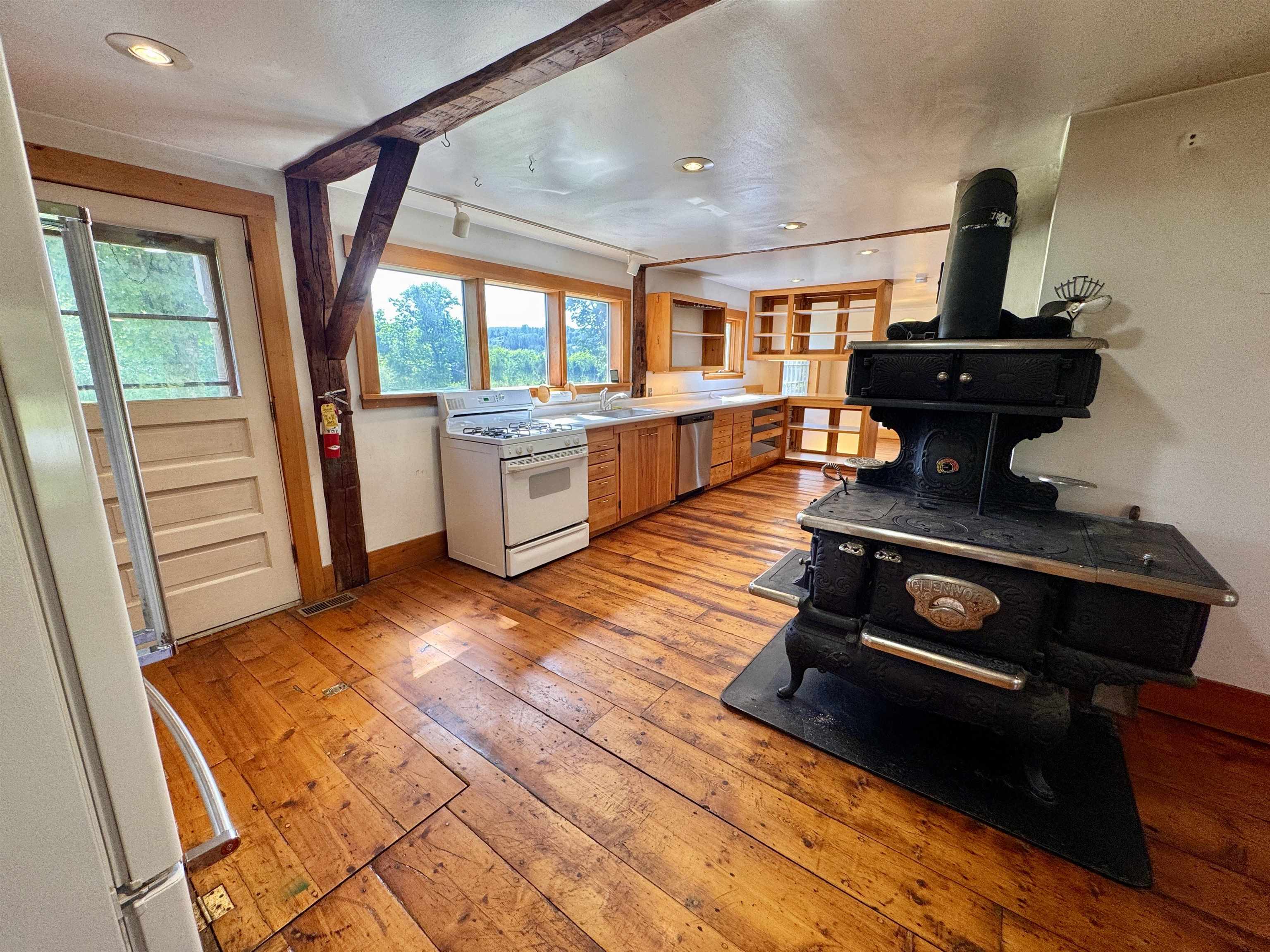 19 Hartley Road Barre Town, VT 05641 - Photo 6 of 58