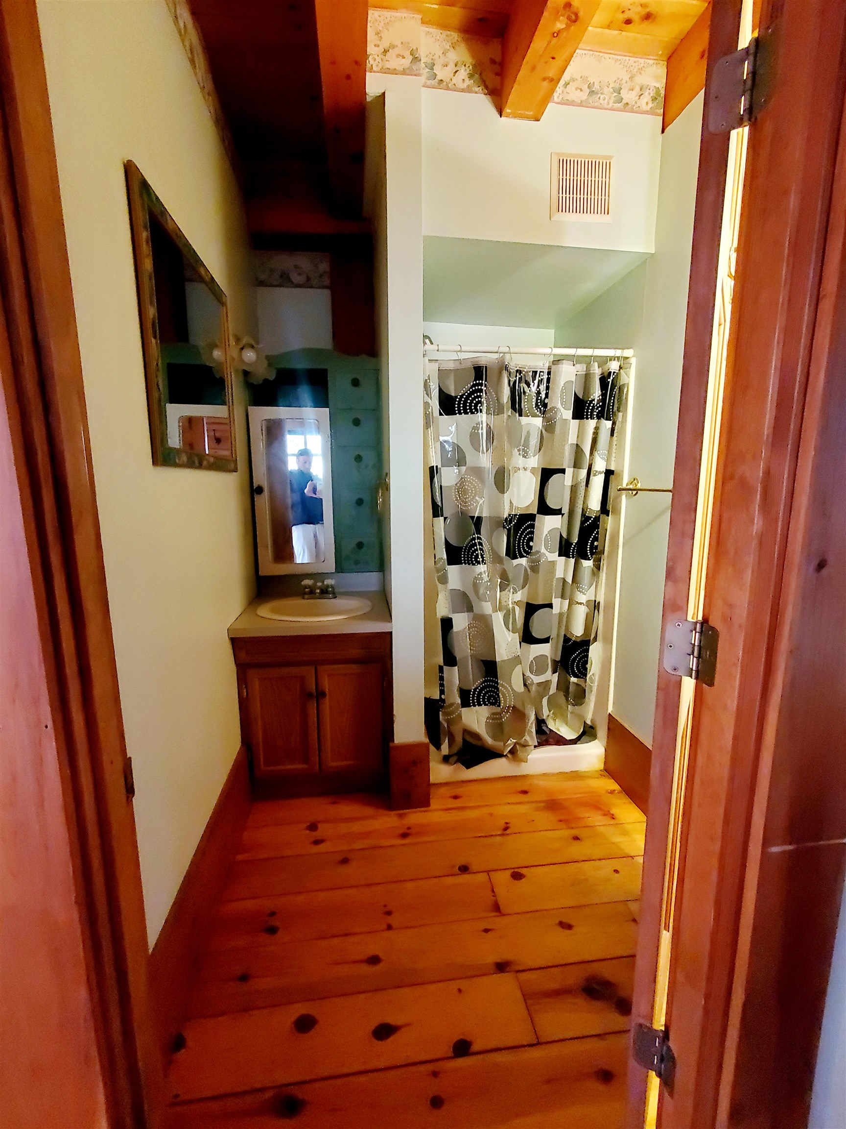 119 Searle Hill Road Danbury, NH 03230 - Photo 17 of 34