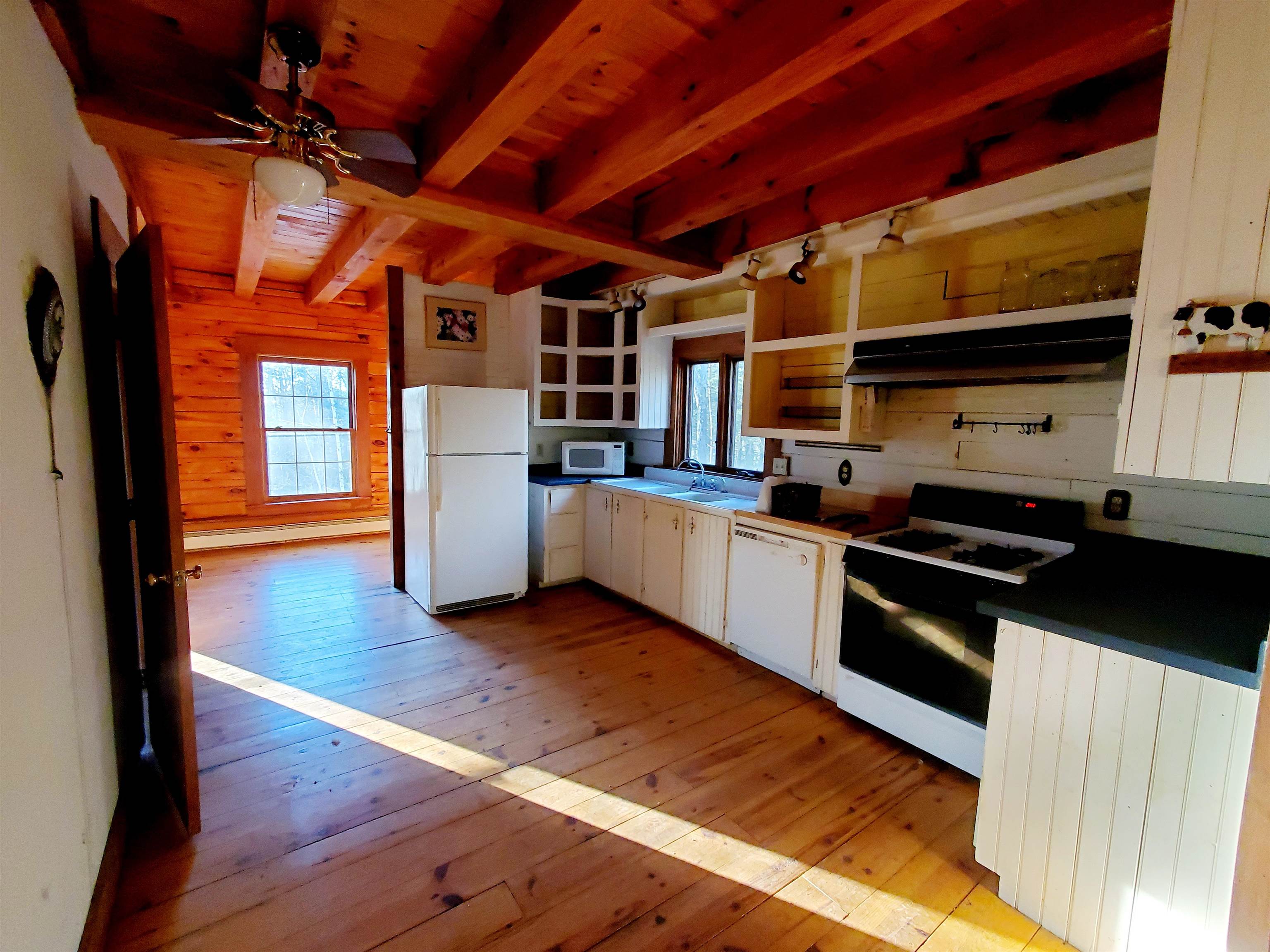 119 Searle Hill Road Danbury, NH 03230 - Photo 10 of 34
