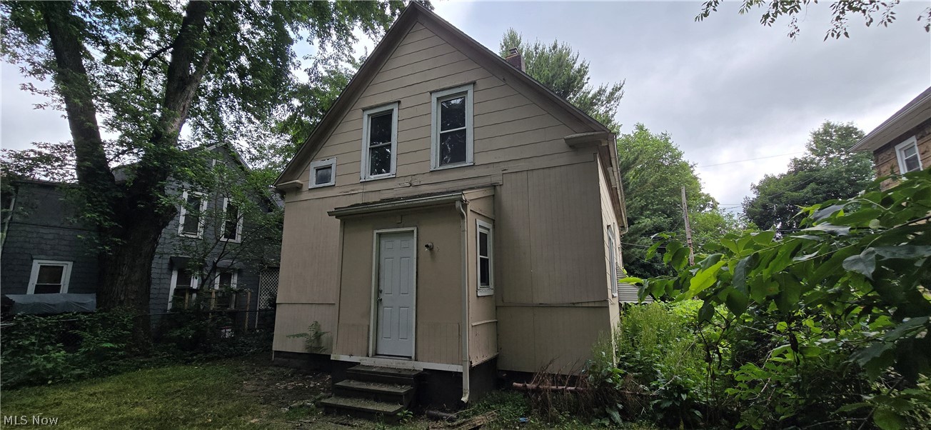 700 Carpenter Street Akron, OH 44310 - Photo 6 of 50