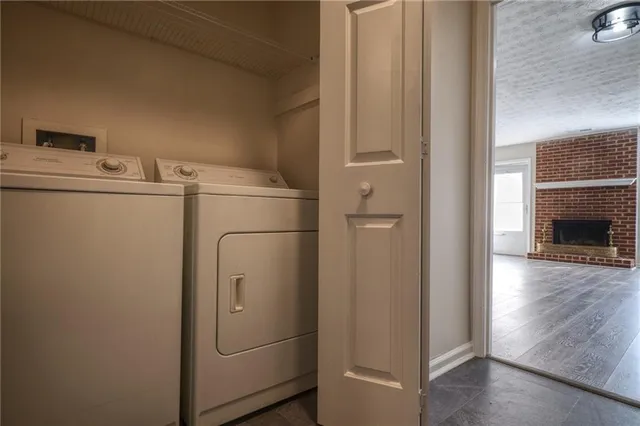 $1,950 | 587 Wedgewood Drive, Alpharetta, GA 30009