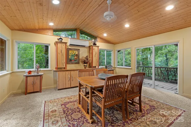 $599,000 | 219 Kentwood Lane, Pisgah Forest, NC 28768