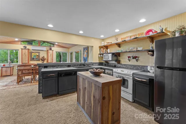 $599,000 | 219 Kentwood Lane, Pisgah Forest, NC 28768