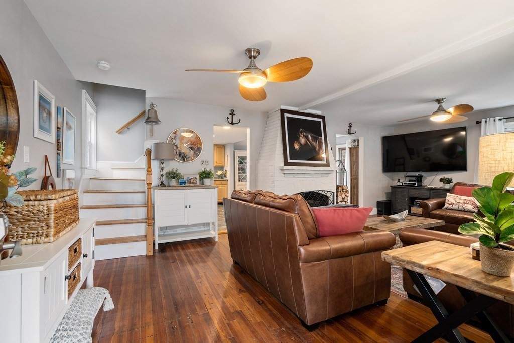 21 Atherton Road Hull, MA 02045 - Photo 7 of 31 Gallery Image 7