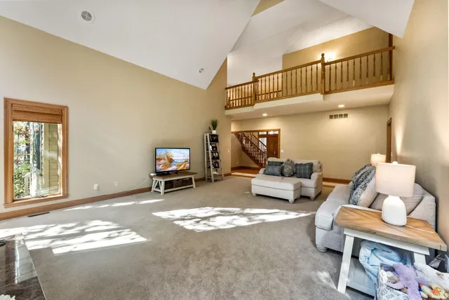 $719,900 | 5510 Pine Oak Court, Fort Wayne, IN 46835