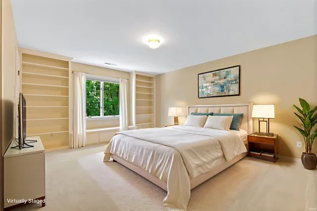 $719,900 | 5510 Pine Oak Court, Fort Wayne, IN 46835