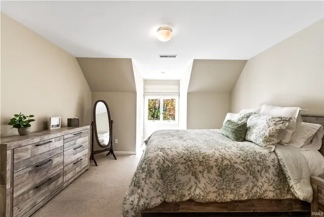 $719,900 | 5510 Pine Oak Court, Fort Wayne, IN 46835