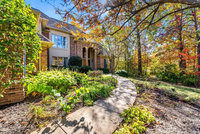 $719,900 | 5510 Pine Oak Court, Fort Wayne, IN 46835