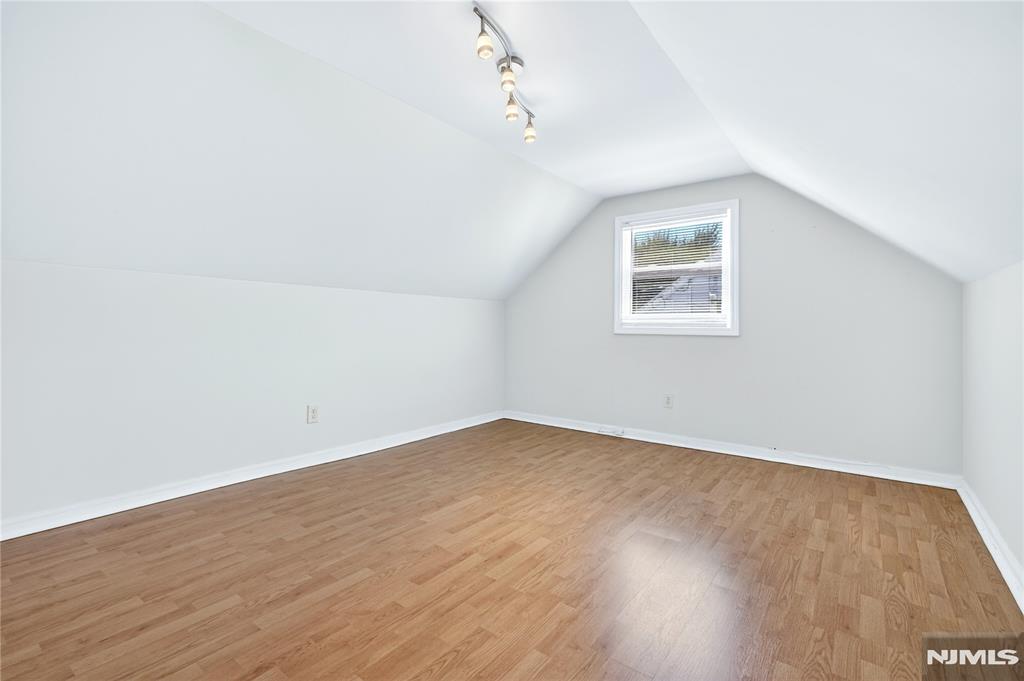 12 Stony Hill Road Clifton, NJ 07013 - Photo 19 of 35