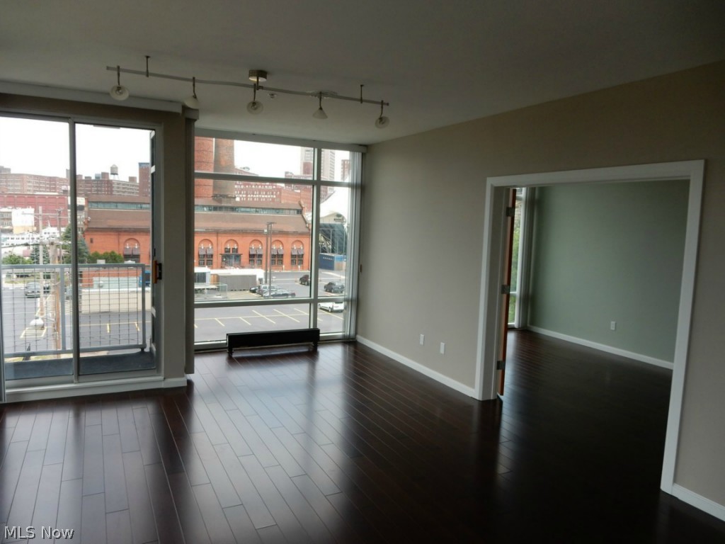 1237 Washington Avenue, Unit 508 Cleveland, OH 44113 - Photo 3 of 14