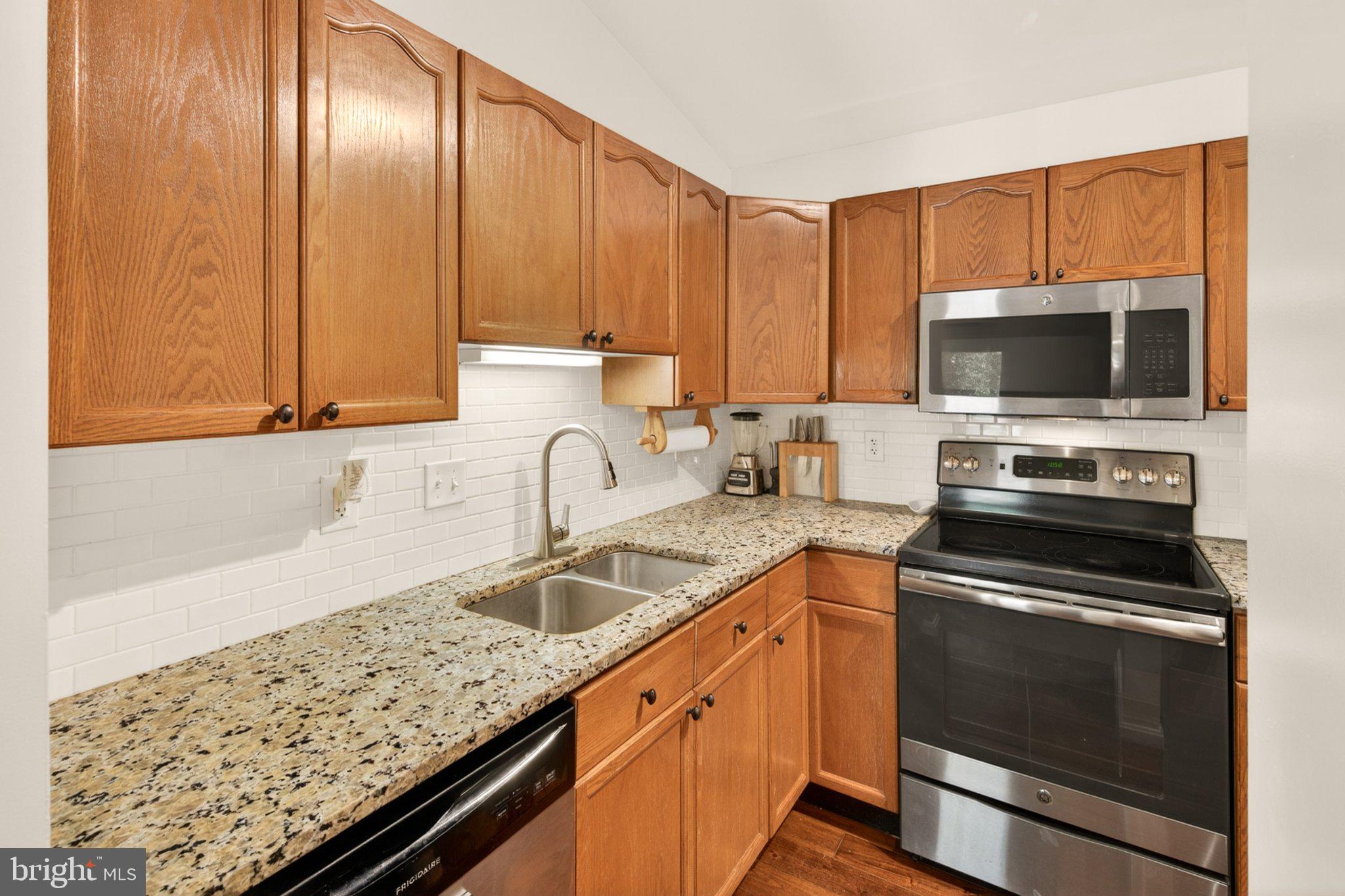 2104 Whitehall Road, Unit 2A Frederick, MD 21702 - Photo 3 of 33