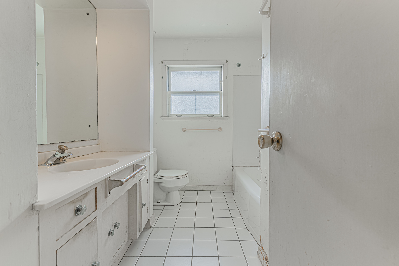 220 Wildwood Road Lake Forest, IL 60045 - Photo 11 of 16 Gallery Image 11