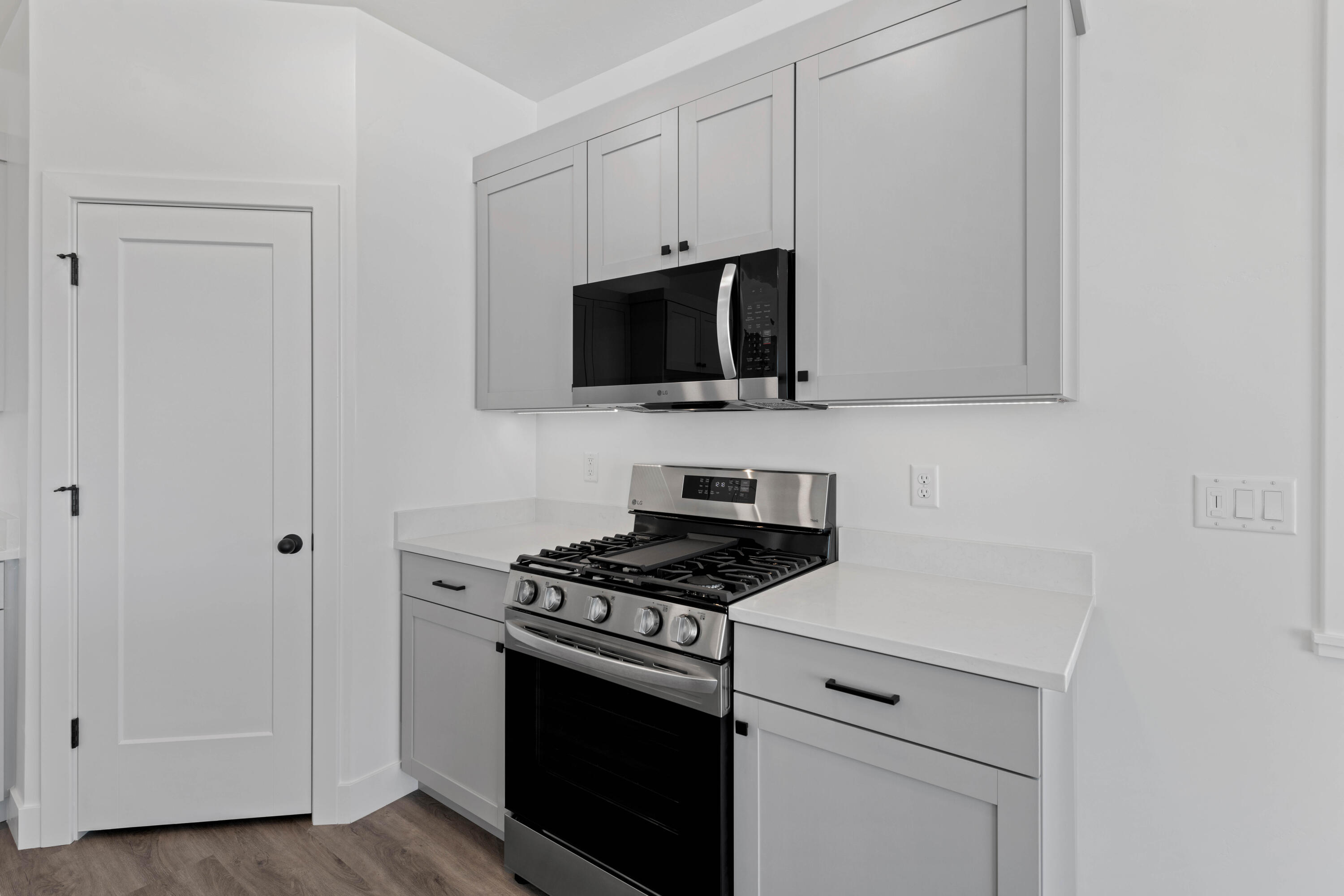 336 West Rosie Loop, Unit LOT 45W Cedar City, UT 84721 - Photo 22 of 30 Kitchen