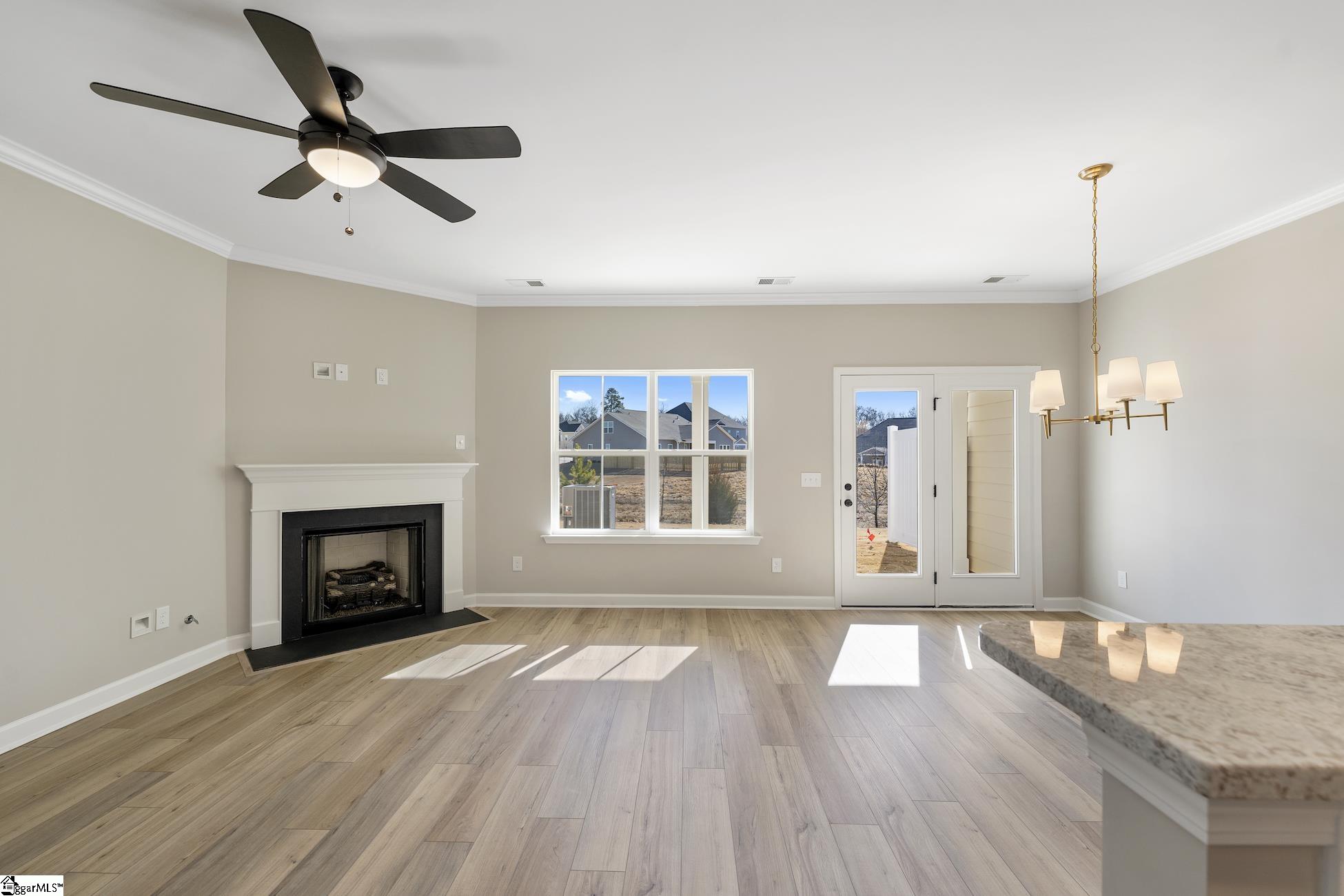 348 Nettle Lane Greenville, SC 29607 - Photo 6 of 32 Gallery Image 6
