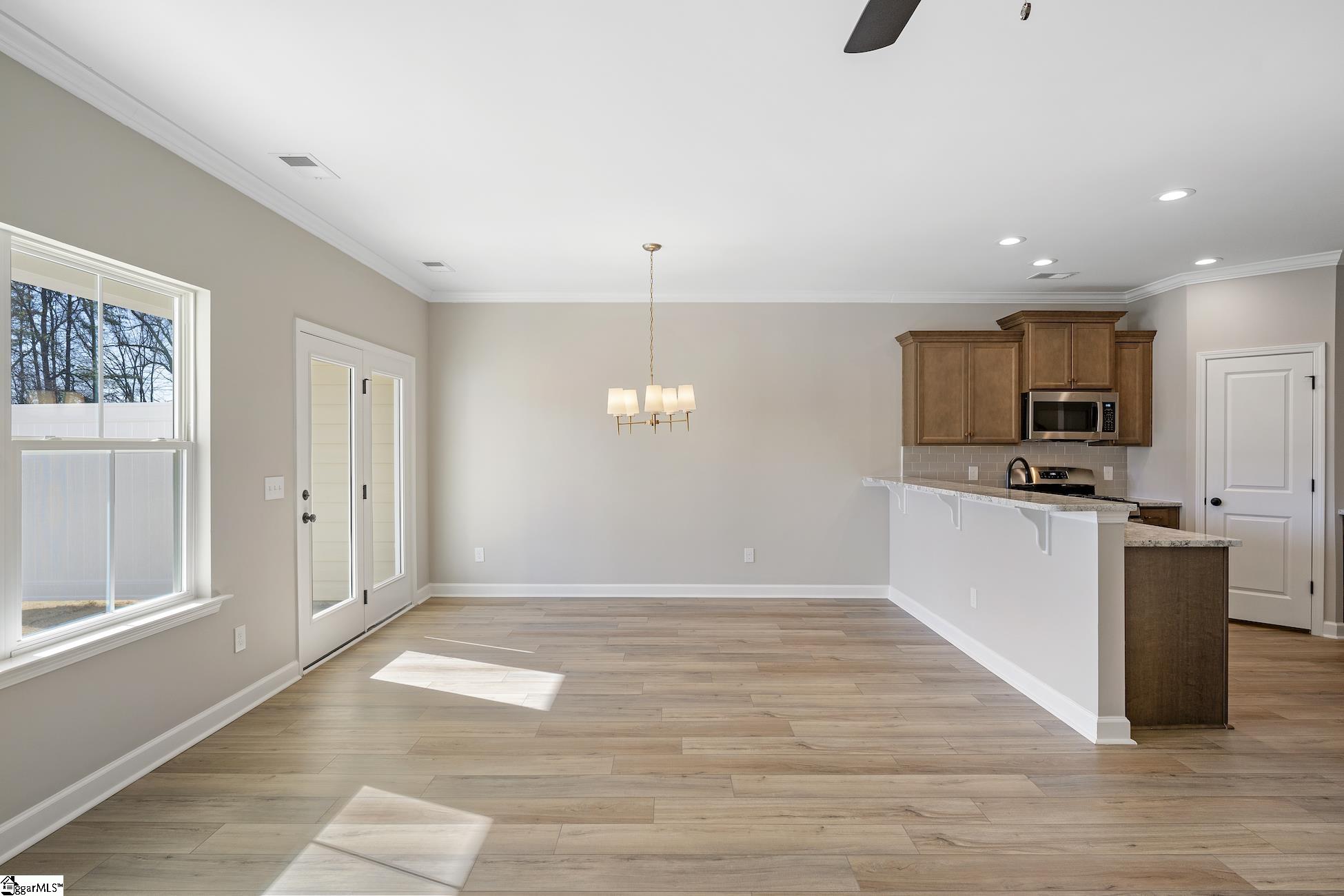 348 Nettle Lane Greenville, SC 29607 - Photo 8 of 32 Gallery Image 8