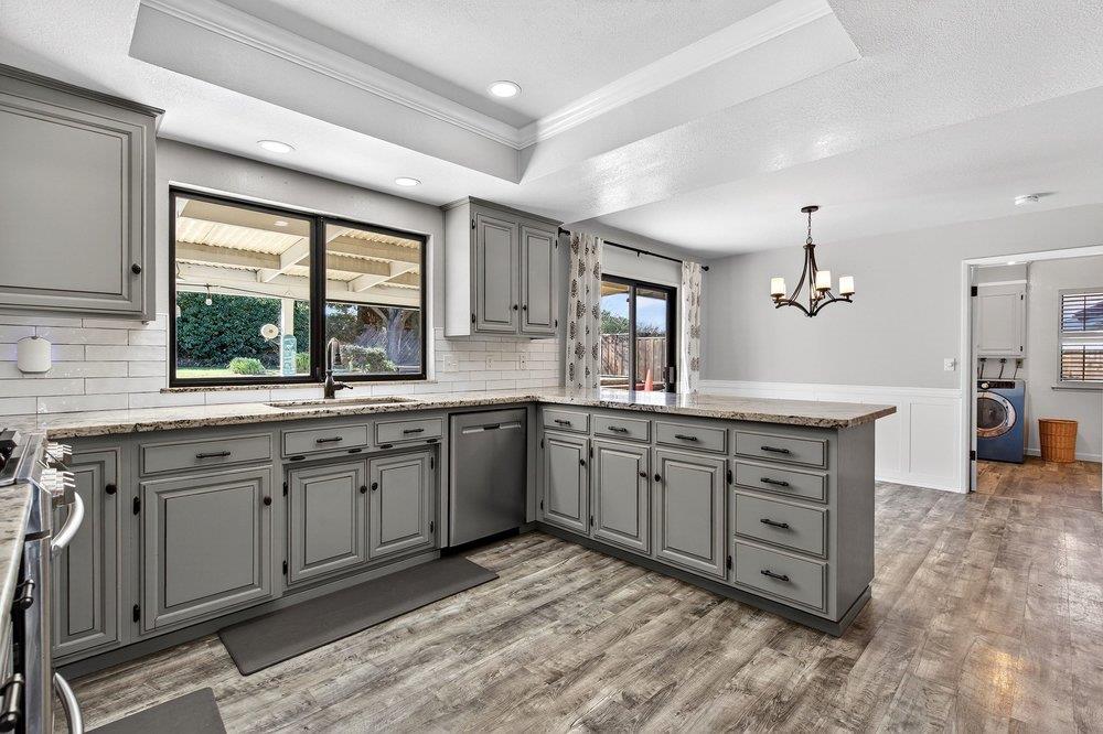 913 Ridgemark Drive Hollister, CA 95023 - Photo 10 of 74