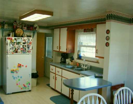 208 Donnell Road Lower Burrell, PA 15068 - Photo 3 of 8 Kitchen.