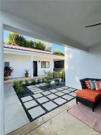 $2,700 | 2039 Casa Grande Street, Pasadena, CA 91104