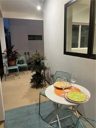 $2,700 | 2039 Casa Grande Street, Pasadena, CA 91104