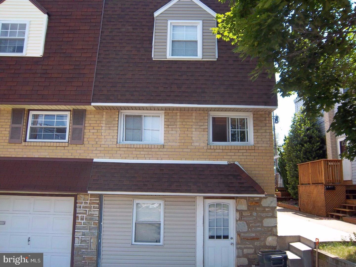 2811 Welsh Road Philadelphia, PA 19152 - Photo 1 of 24 Exterior Front