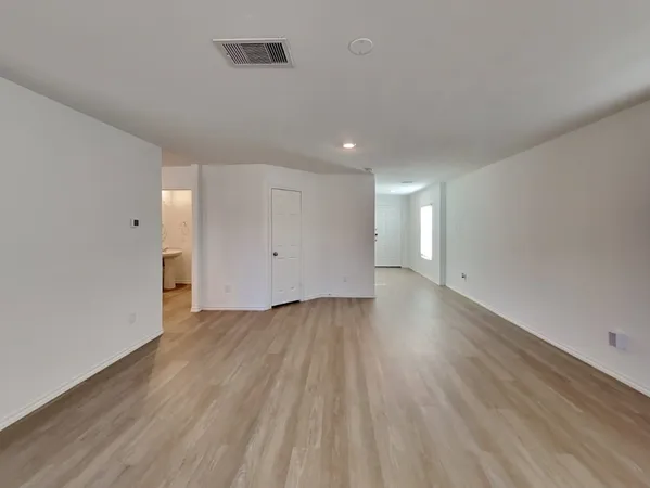 $1,999 | 18719 Charter Elm Drive, Hockley, TX 77447